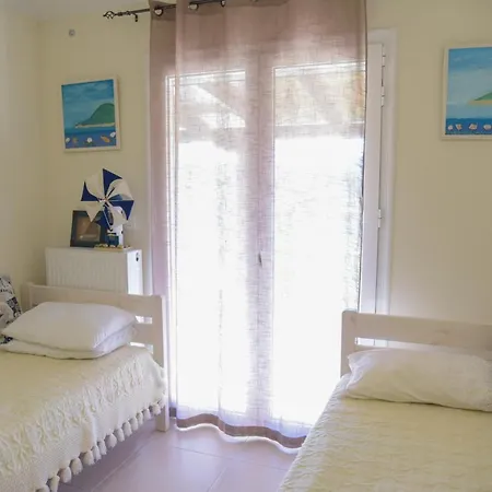 Holiday home Limnia