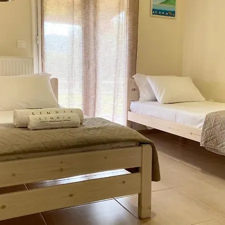 Tatil Evi Limnia Kondaraíni