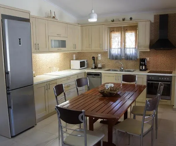 Ferienhaus Limnia *